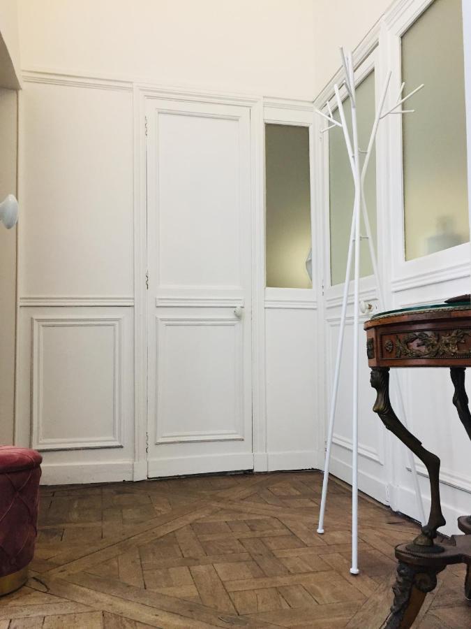 Appartement Marais Parijs Buitenkant foto