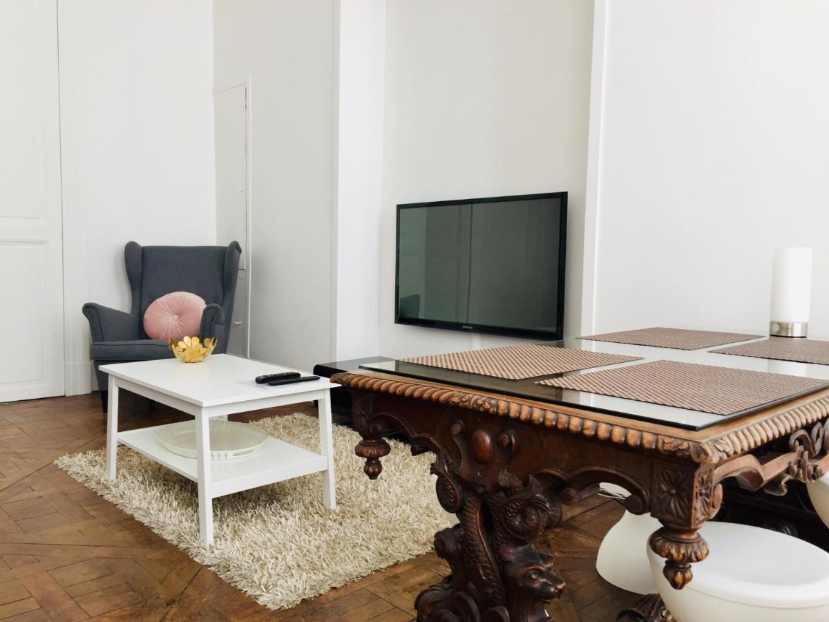 Appartement Marais Parijs Buitenkant foto