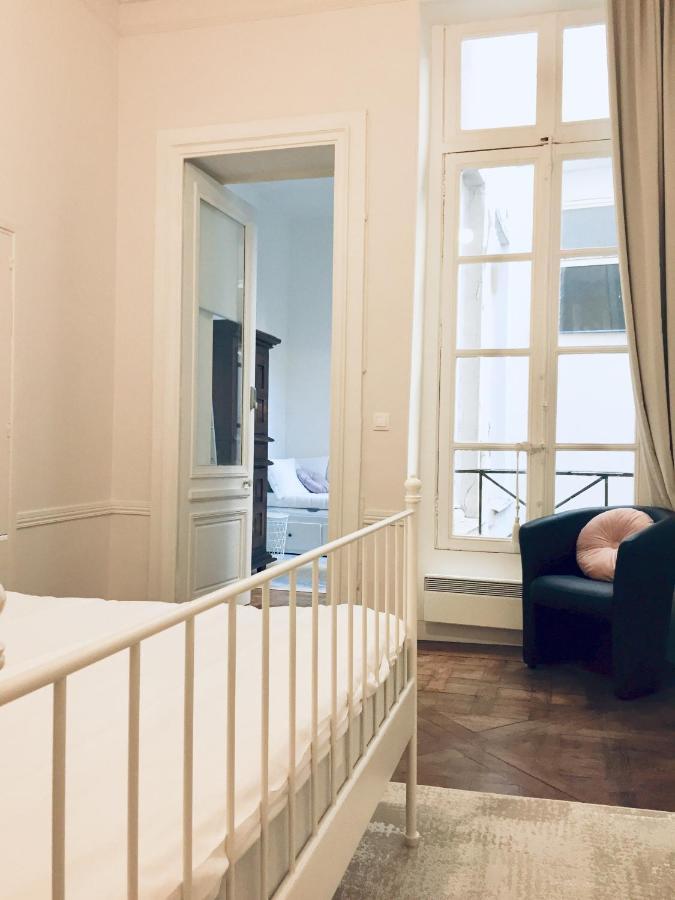 Appartement Marais Parijs Buitenkant foto